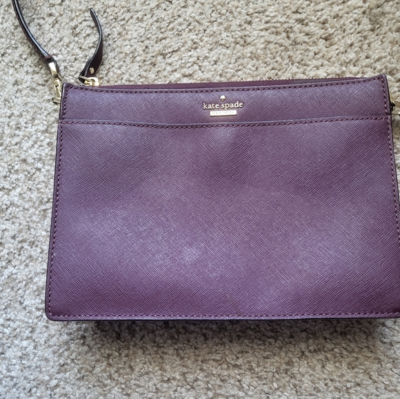 kate spade Handbags - Kate Spade Crossbody in burgundy